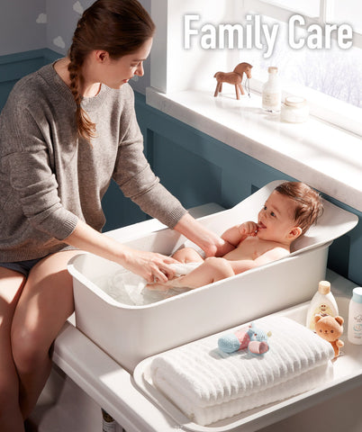 Family Care 1.5M 壓克力獨立式一體化浴缸｜K-24458T-0/K-24457T-0｜白色｜浴缸內的階梯設計使沐浴變得更容易更安全乾濕分離的儲物空間｜台南衛浴 設計師推薦-龍百KOHLER