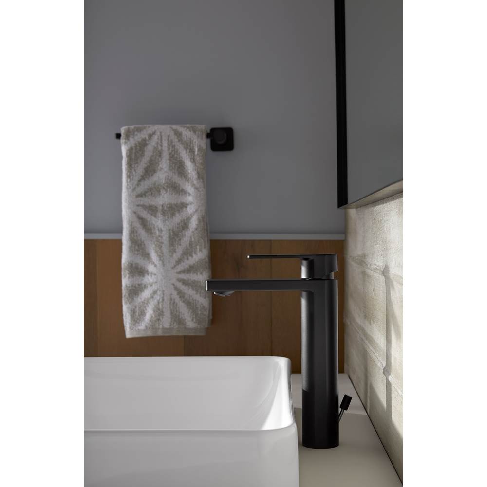 Parallel 單槍加高型面盆龍頭 | K-23475T-4 | 完整產品系列-提供全方位浴室解決方案 高性能閥芯-30mm高性能陶瓷閥芯可延長使用壽命和水流(通過1,000,000壽命週期測試)。 強力耐腐蝕，防腐耐刮擦，比同行耐用標準超過兩倍，歷久彌新 創新的排水結構，以節省台下空間並簡化安裝/維護。(單槍面盆水龍頭適用) 本龍頭以KOHLER全新PVD電鍍層技術所生產，並通過嚴格之鹽霧測試合格，品質經久耐用 尺寸： 出水口長：136mm 出水口高：209mm | 台南衛浴 設計師推薦-龍百KOHLER